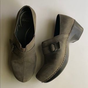 Dansko women’s clog mule shoes